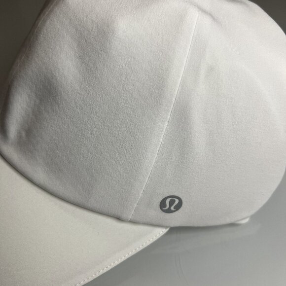 Lululemon White Fast and Free Running Hat NWT - Picture 4 of 7